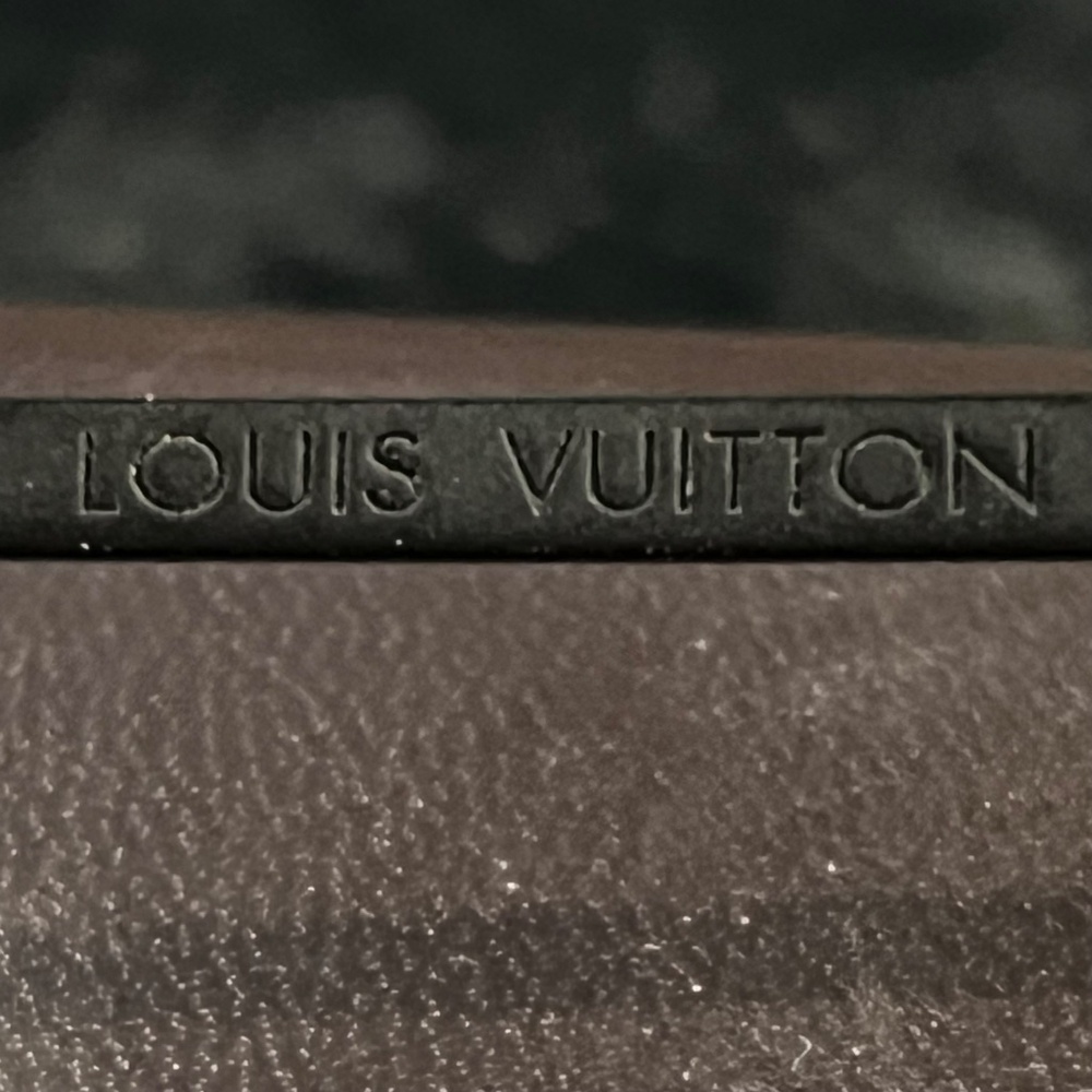 Authentic Louis Vuitton Monogram Aviator Sunnies - Picture 11 of 12
